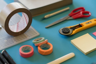 Paper craft and gift box folding